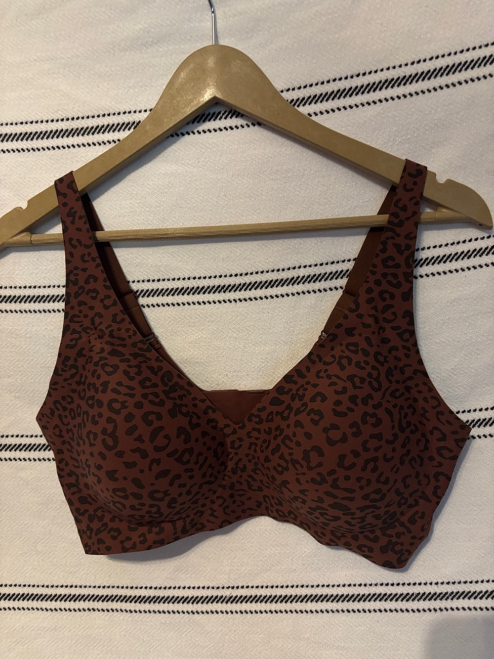 Shecurve Seamless Leopard-Print Wireless Bra - Brown